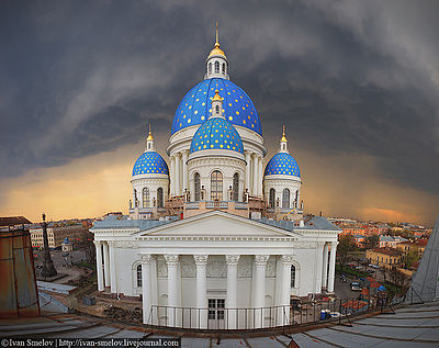 Троице-Измайловский собор в грозу